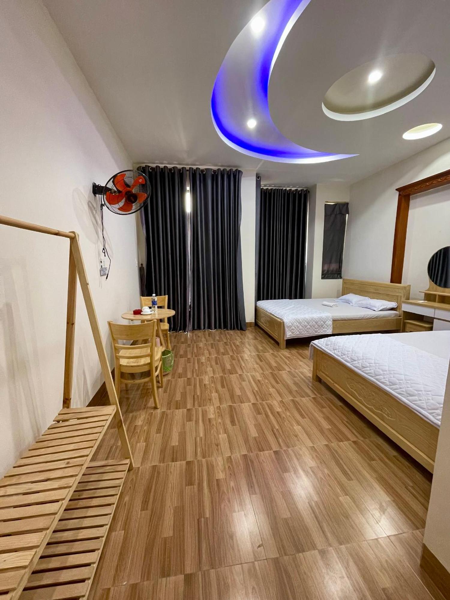 Ha Linh Motel فونج تاو المظهر الخارجي الصورة
