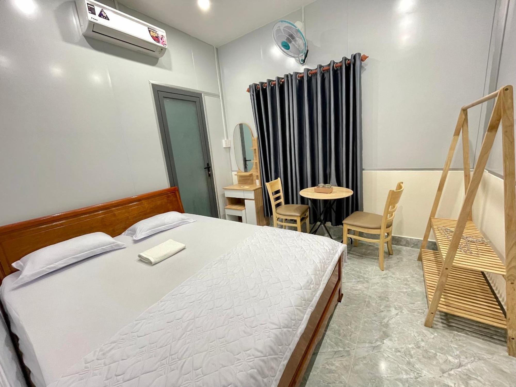 Ha Linh Motel فونج تاو المظهر الخارجي الصورة