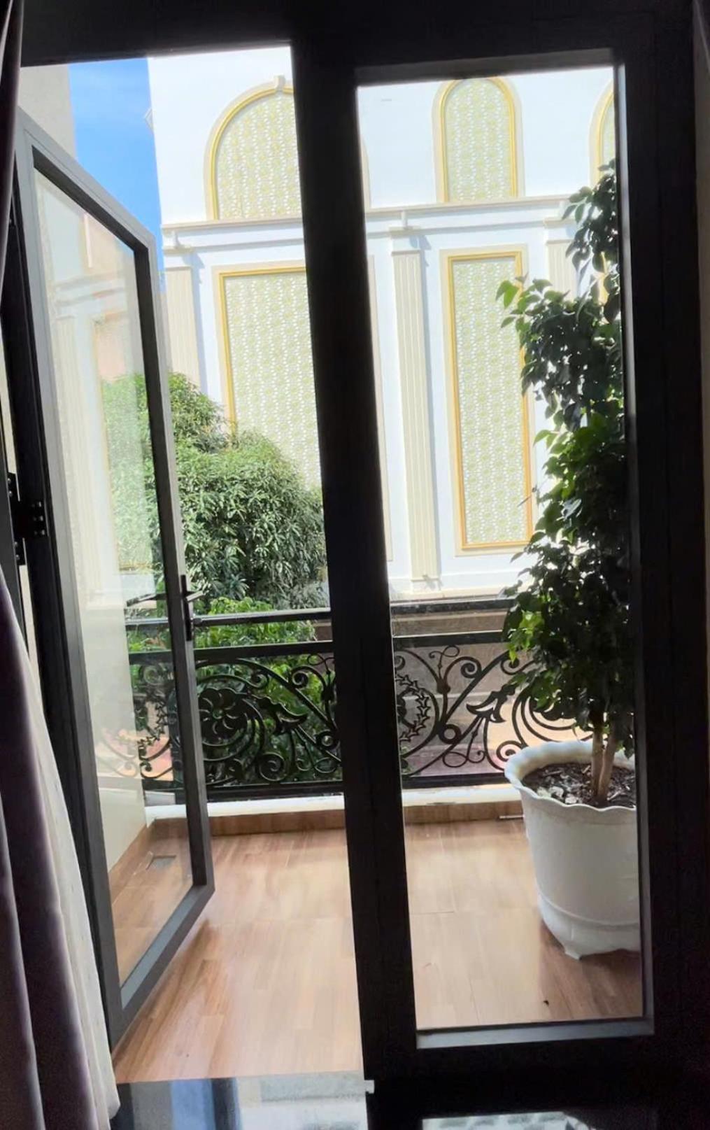 Ha Linh Motel فونج تاو المظهر الخارجي الصورة